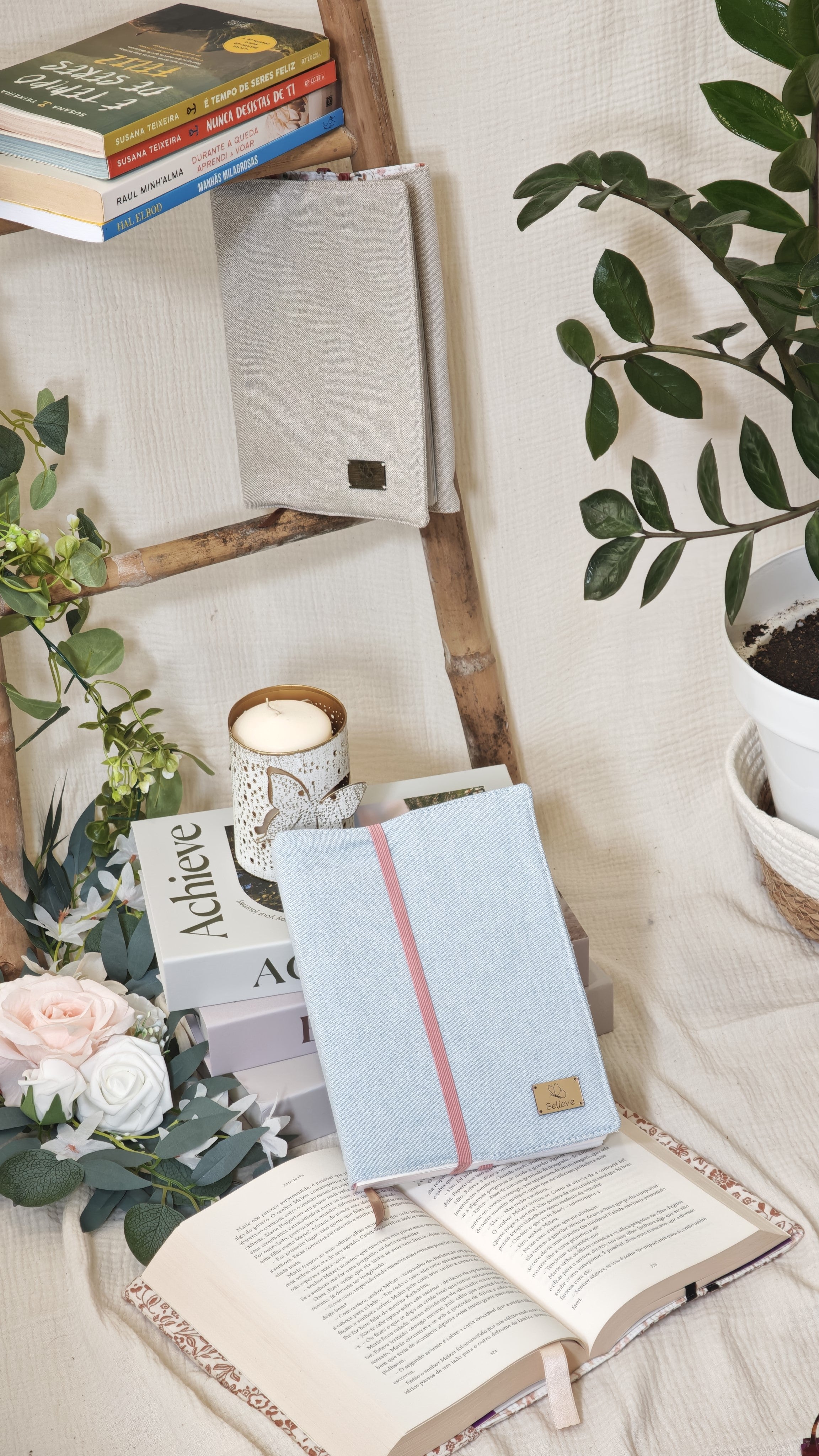 CozyRead - Adjustable Book Cover - Alentejo Linen