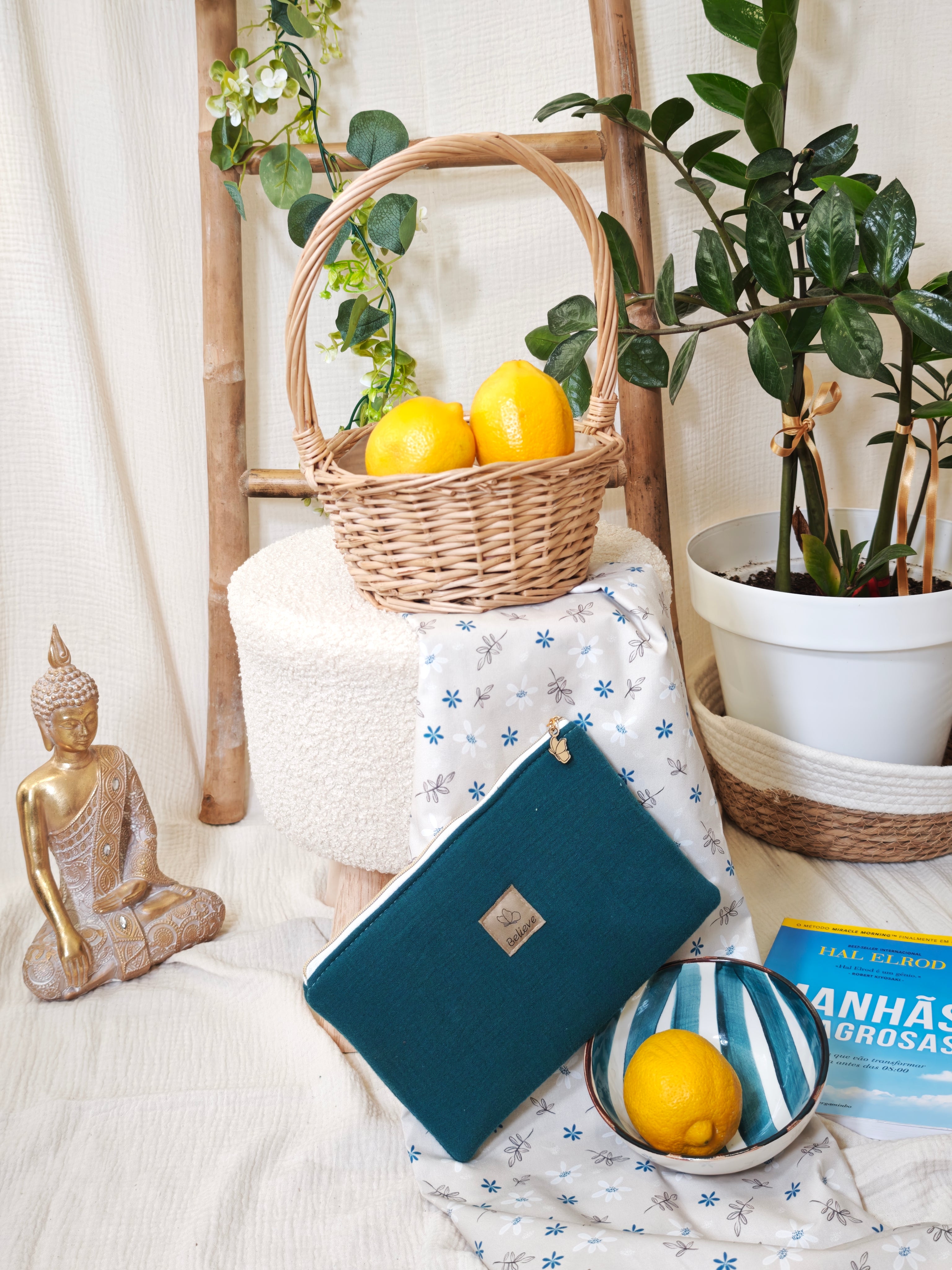 Essence Toiletry Bag - Muslin