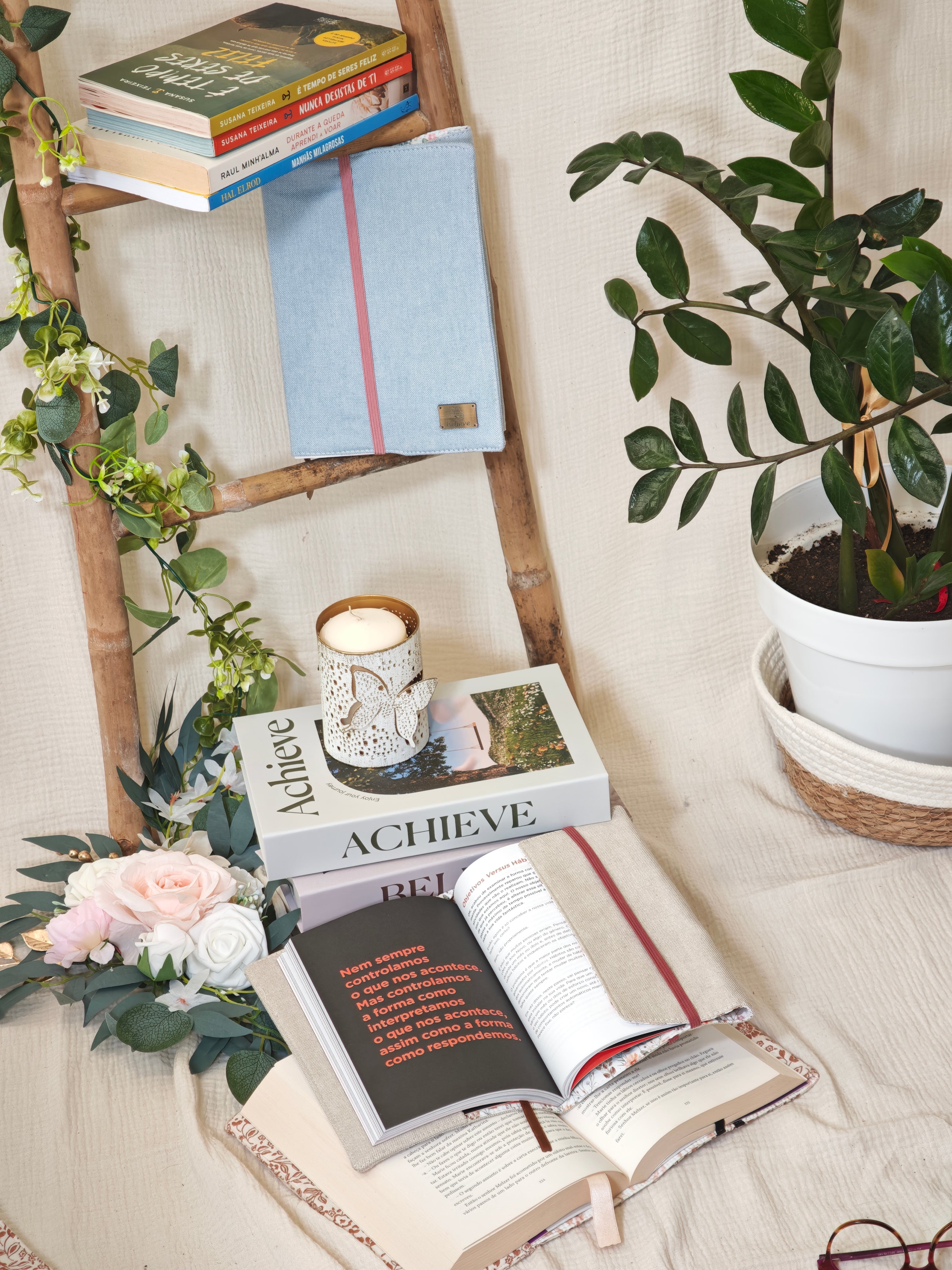 CozyRead - Adjustable Book Cover - Alentejo Linen