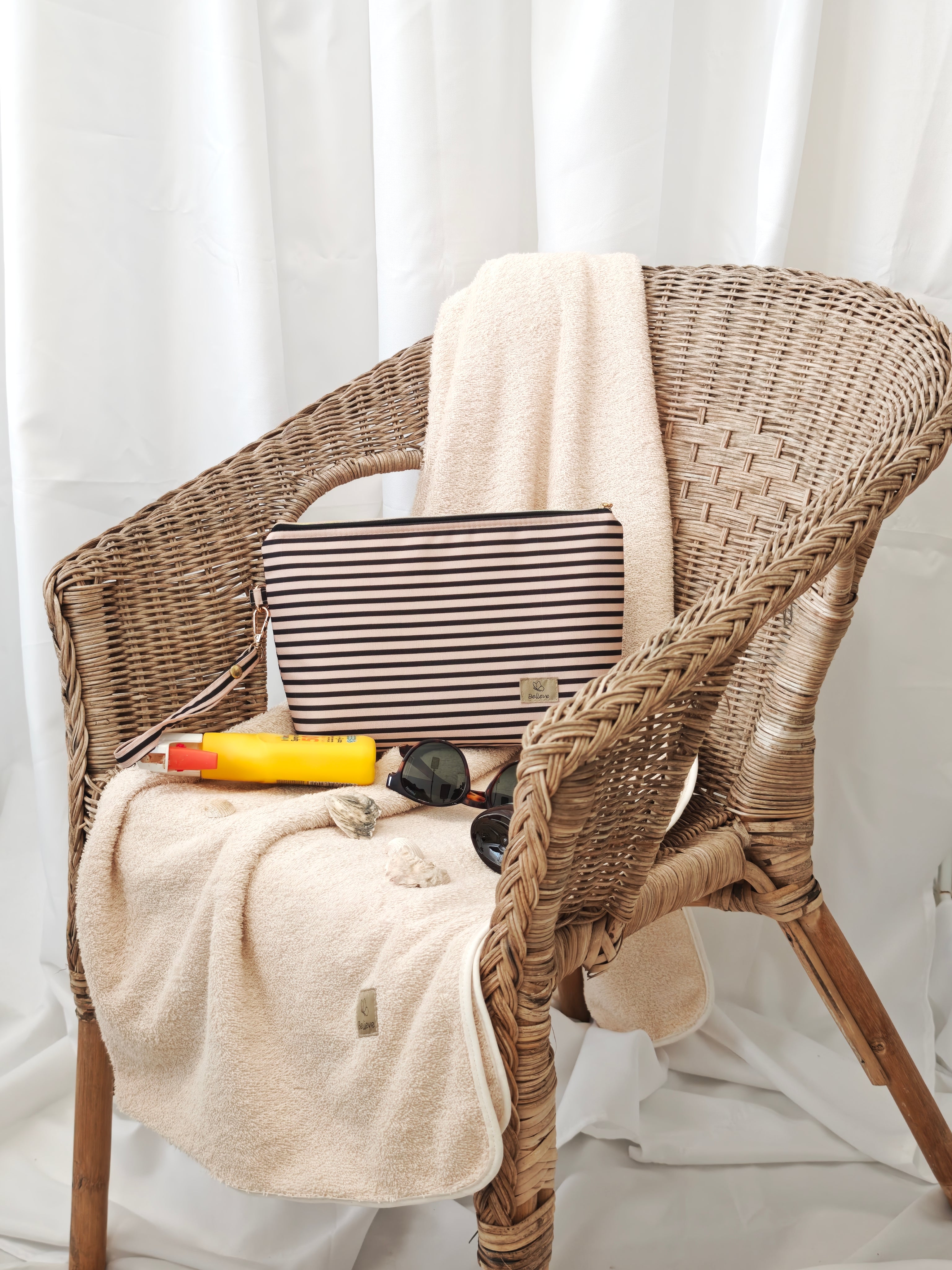 Sunset Clutch - Toiletry Bag with Hand Strap