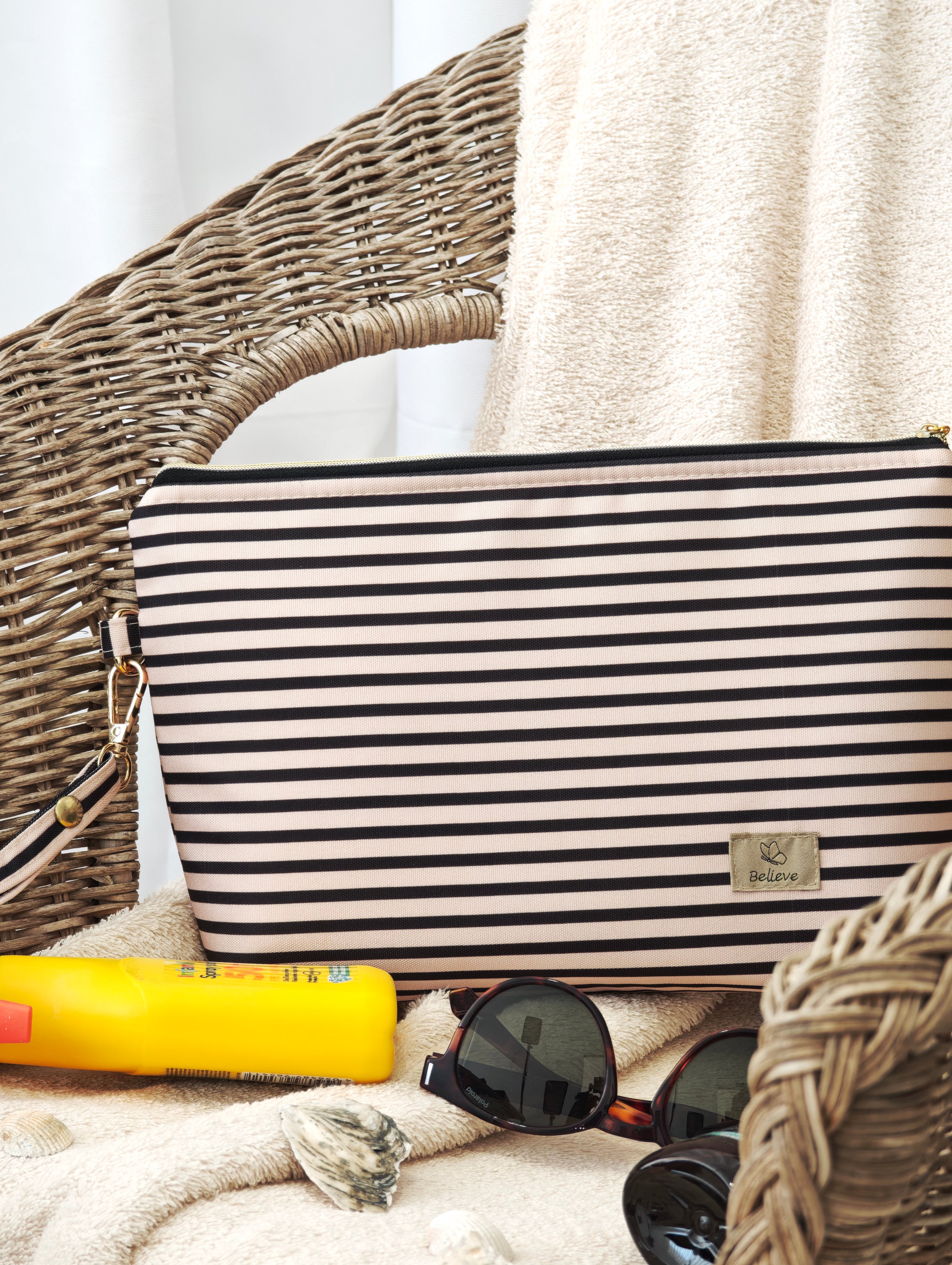 Sunset Clutch - Toiletry Bag with Hand Strap