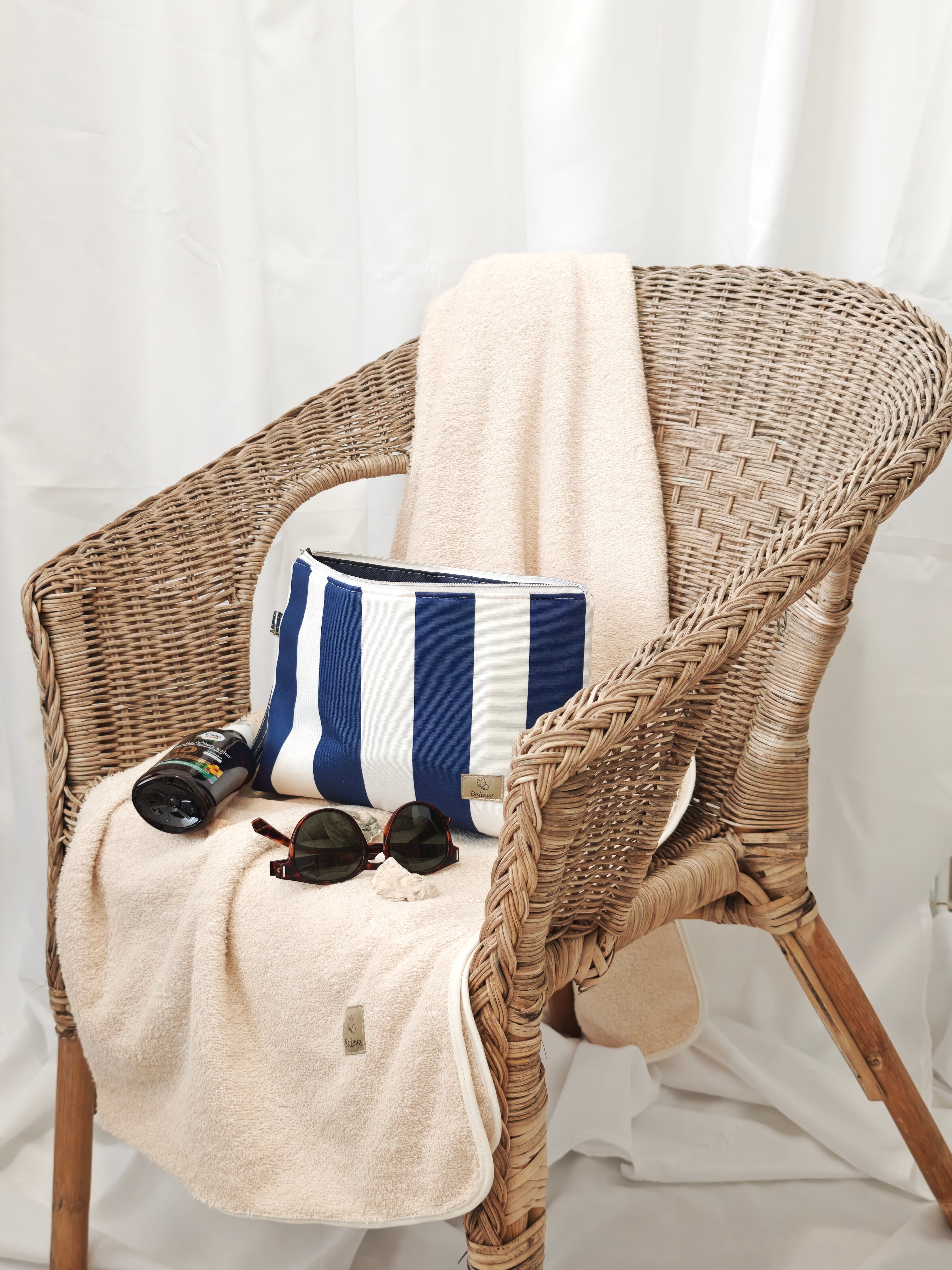 Sunset Clutch - Toiletry Bag with Hand Strap